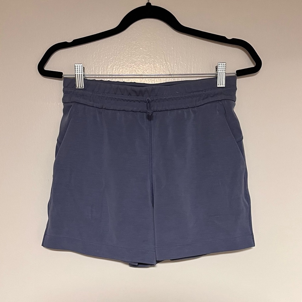 Lululemon Softstreme Shorts OASB Blue Size 6 High Rise